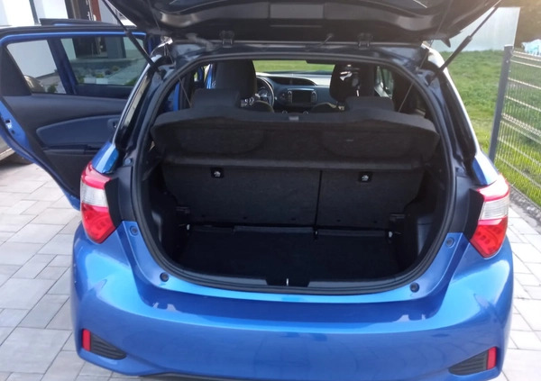 Toyota Yaris cena 56650 przebieg: 80000, rok produkcji 2018 z Piaski małe 106